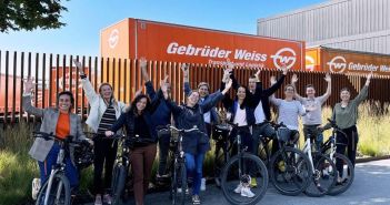 Gebrüder Weiss bricht Rekord: Radtour zum Mond und zurück (Foto: Gebrüder Weiss Gesellschaft m.b.H.)